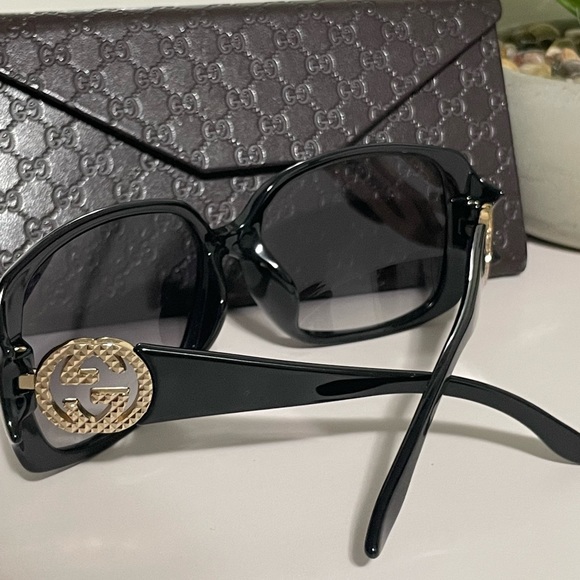 SOLD ON IG Authentic Gucci sunglasses - Picture 4 of 14